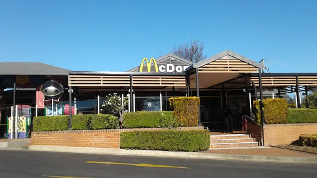 McDonald's Cowra