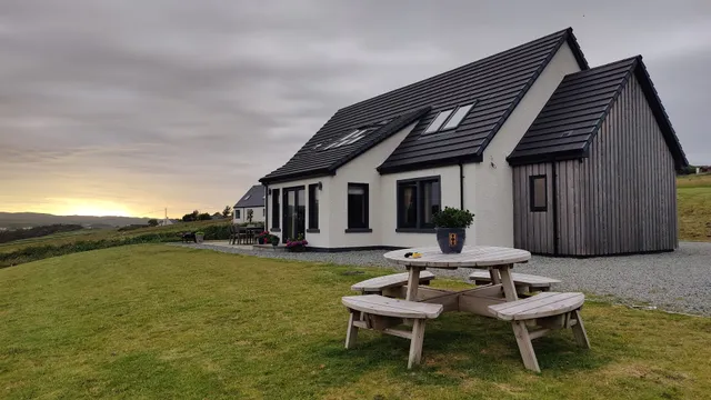 Bellfield. Skeabost bridge