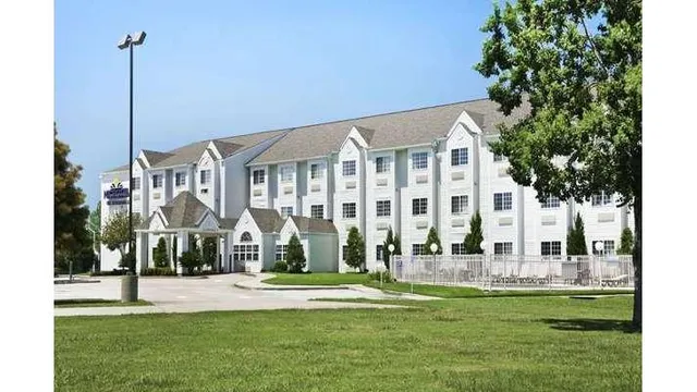 Microtel Inn & Suites by Wyndham Baton Rouge