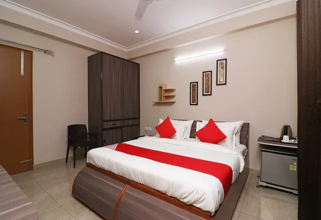 OYO 24402 Medicare Residency