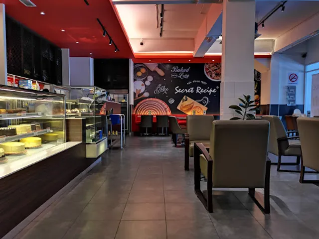 Secret Recipe @ Batu Kawa