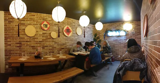 FRESH NOODLES RESTAURANT