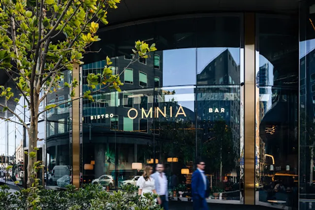 Omnia Bistro & Bar