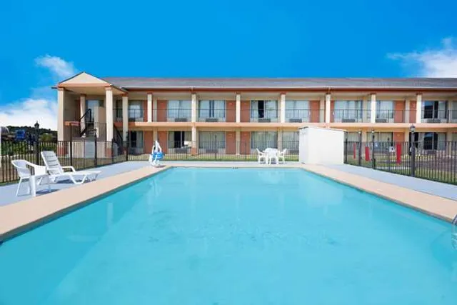 Super 8 by Wyndham Longview/I-20