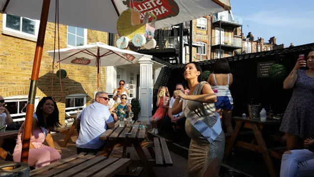 Seasons Bar and Function Room & Garden Woodford - 4 Function Spaces