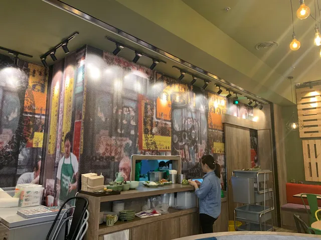 Mr. Tuk Tuk Nu Sentral