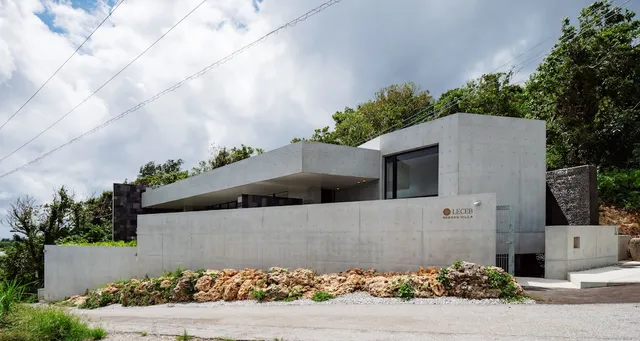 LECEB SESOKO VILLA Hills suite