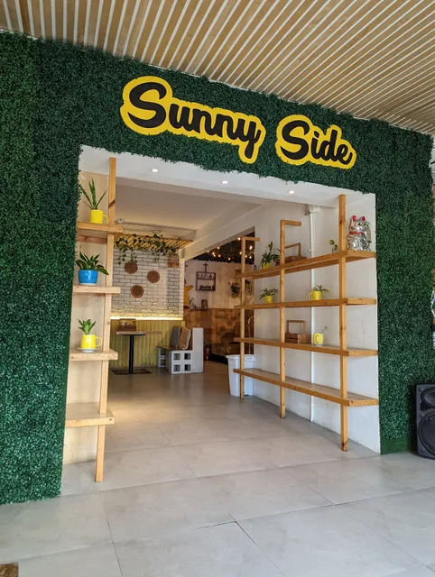 Sunny Side Kitchen