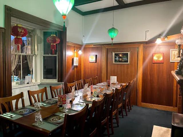 The Lemongrass on Queen St., Richmond