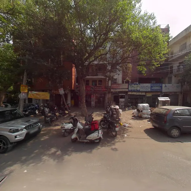 Apna Dhaba - BIG CHICKEN PIECES and more