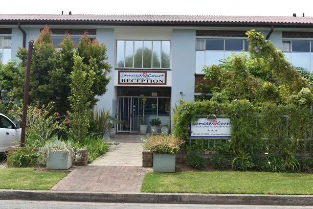 Jamaed Court Self-Catering Apartments