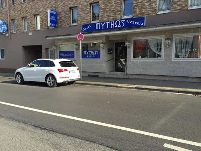 Mythos Grill & Pizzeria