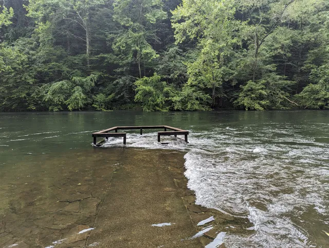 Dale, Hollow Dam campground boat ramp