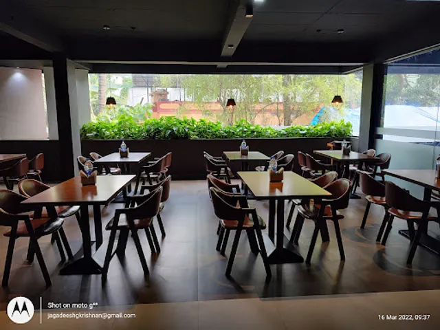 Grandeur Multicuisine Restaurant