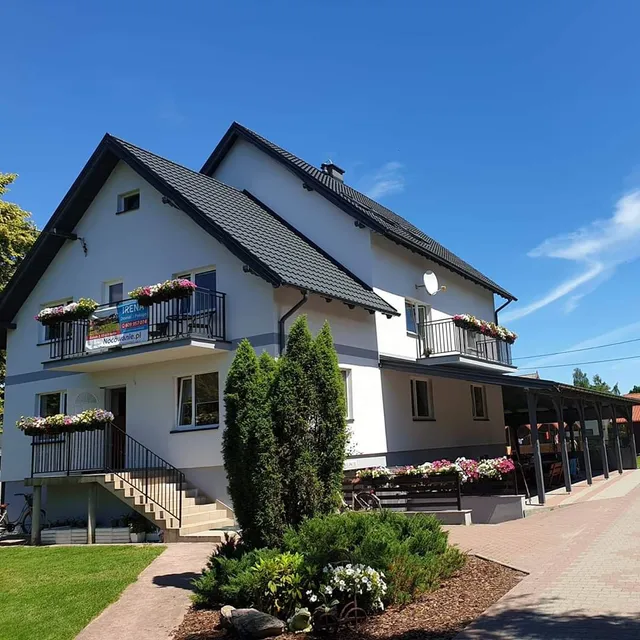 Domki i Pokoje Irena, Jantar ul. Zakole 2