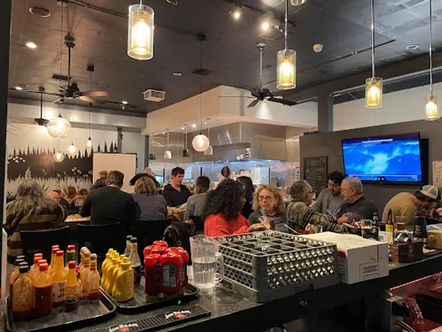 Spade & Spatula-Ca. Gastropub