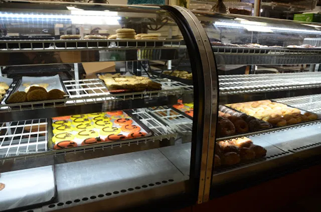 Heitzman Traditional Bakery And Cafe