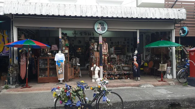 Rojana Art & Souvenirs