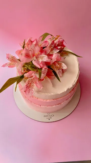 Ana Fogaça Sucré - Bento cake, bolos e brigadeiros