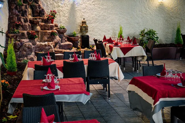 Al-Manara Restaurant