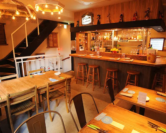 Roti Chicken&Jackie Tacos Karasumatakatsuji