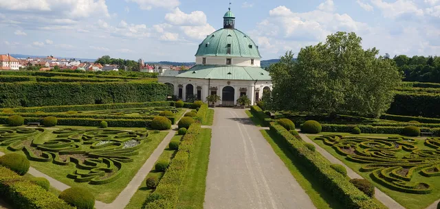 Penzion a restaurace Na Jízdárně