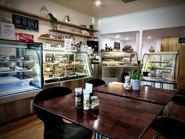 Homeground Cafe/Boutique Bakery