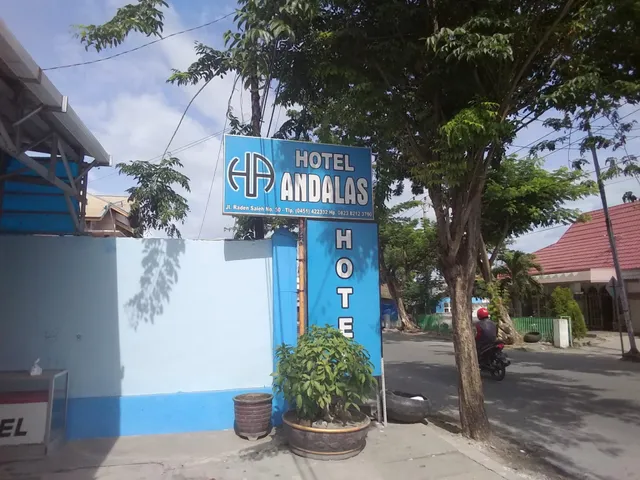 OYO 90926 Hotel Andalas Syariah Palu