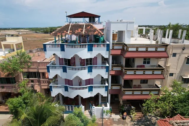 Holi-wood Guest House Pondicherry