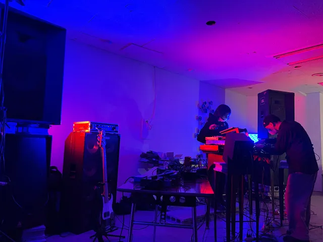 environment 0g [ zero-gauge ]