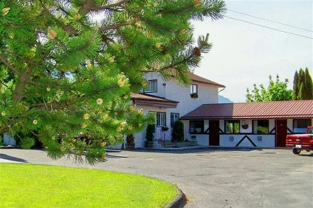 Bavarian Orchard Motel