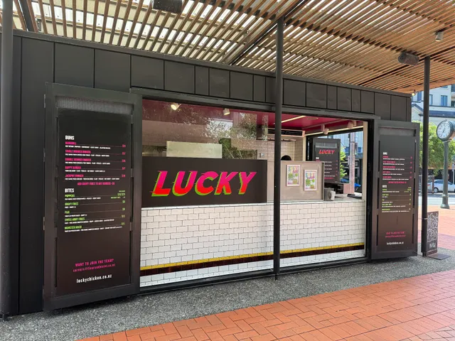 LUCKY Courtenay Place