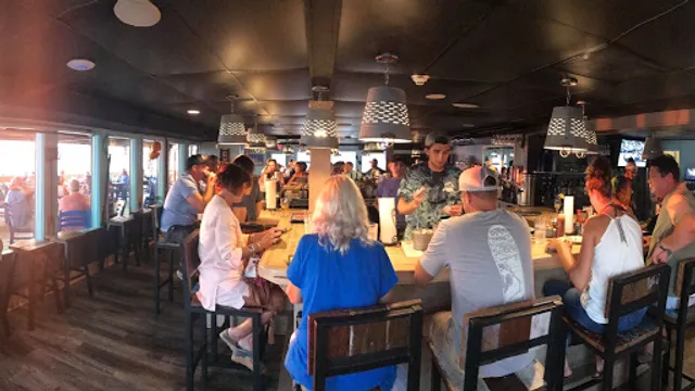 Full Moon Oyster Bar - Atlantic Beach