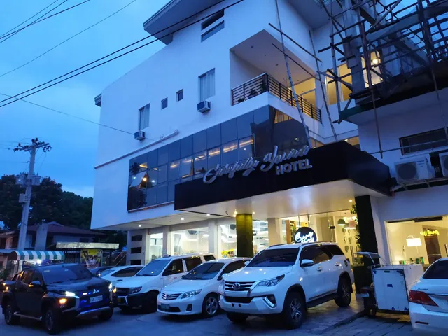 Urbanview Hotel