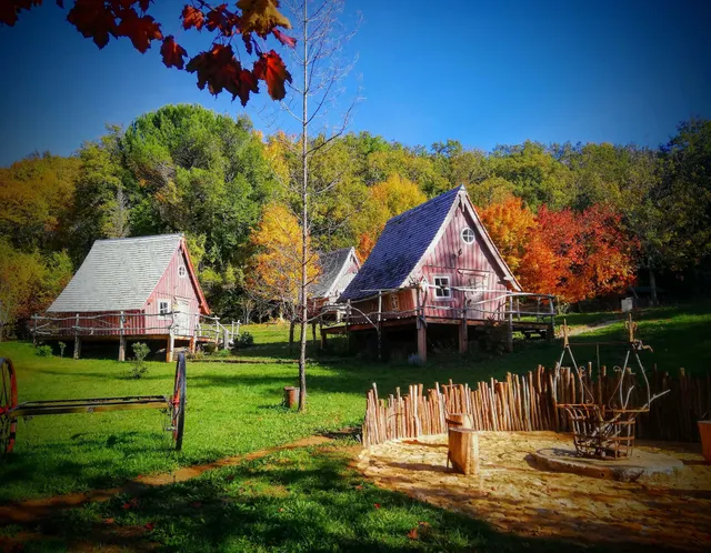 Gîte du moulin de Laucher cabanes insolites