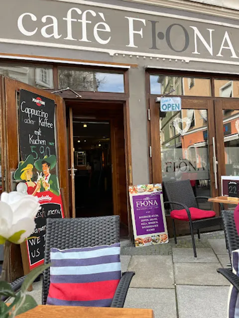 Cafe Fiona - Vio`s Club
