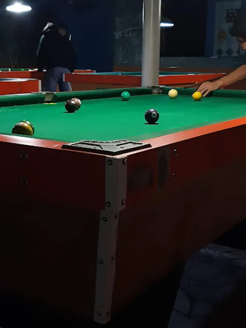 Tribus Snooker Bar