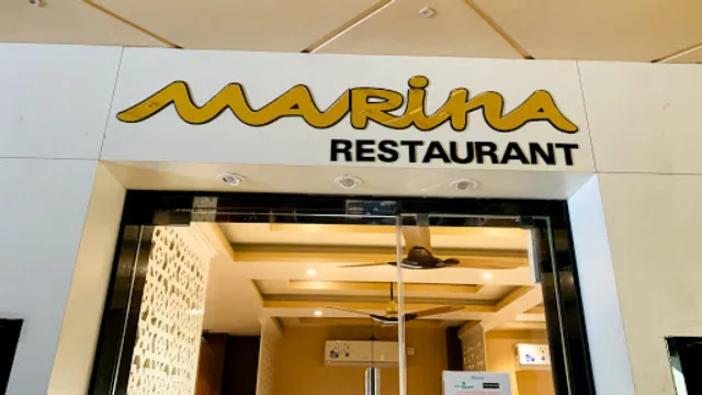 Marina restaurant