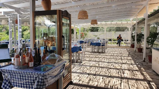 Beach Bar and Restaurant Voutoumi