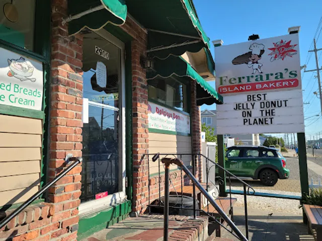 Ferrara's Island Bakery