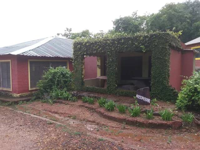 Doodhsagar Jungle Resort