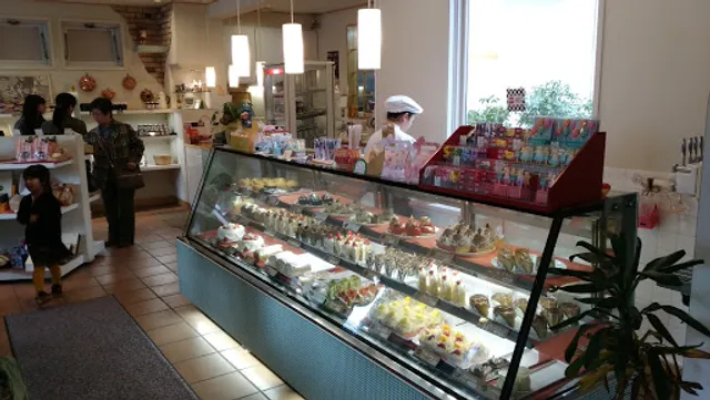 トロイカ洋菓子店 石川店