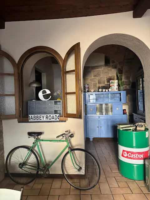 Saxa Enoteca Contemporanea