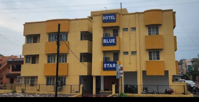 POP Hotel Blue Star