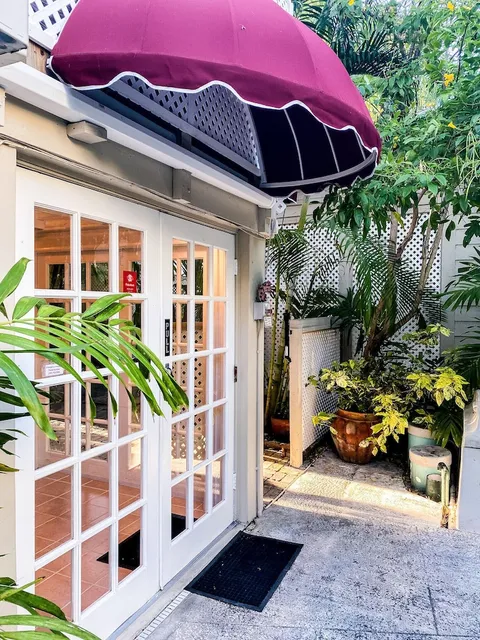 Authors Guesthouse Key West