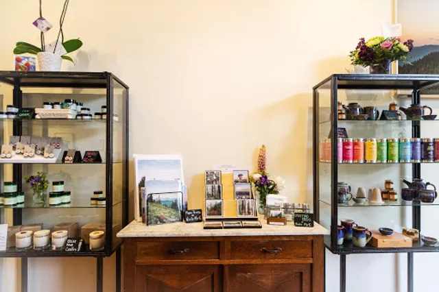 Dandelion Teahouse & Apothecary