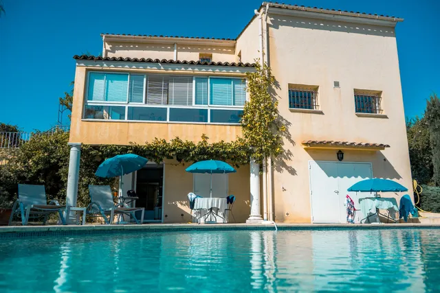 Le Mas des Amandiers