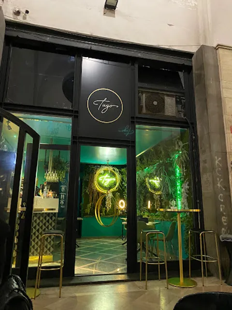 Tuyo Experience Restaurant Lounge Bar