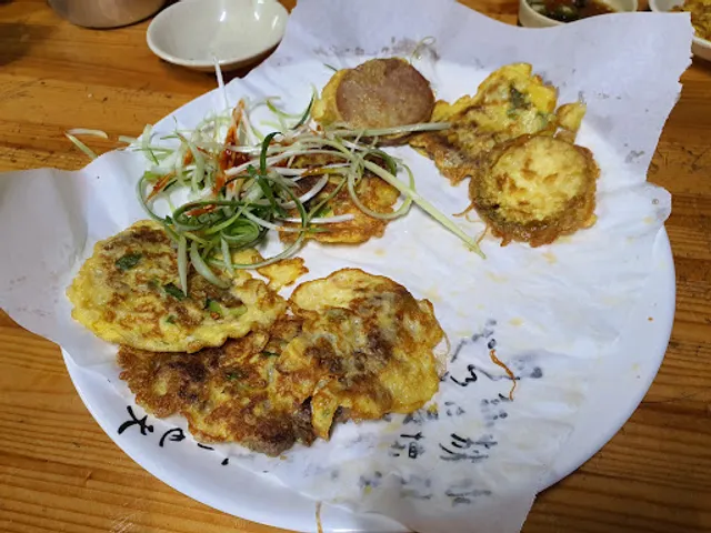 빈대떡에얼음막걸리