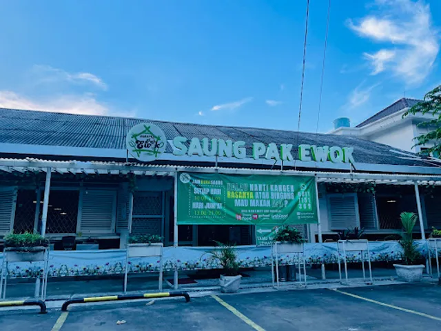 Saung Pak Ewok